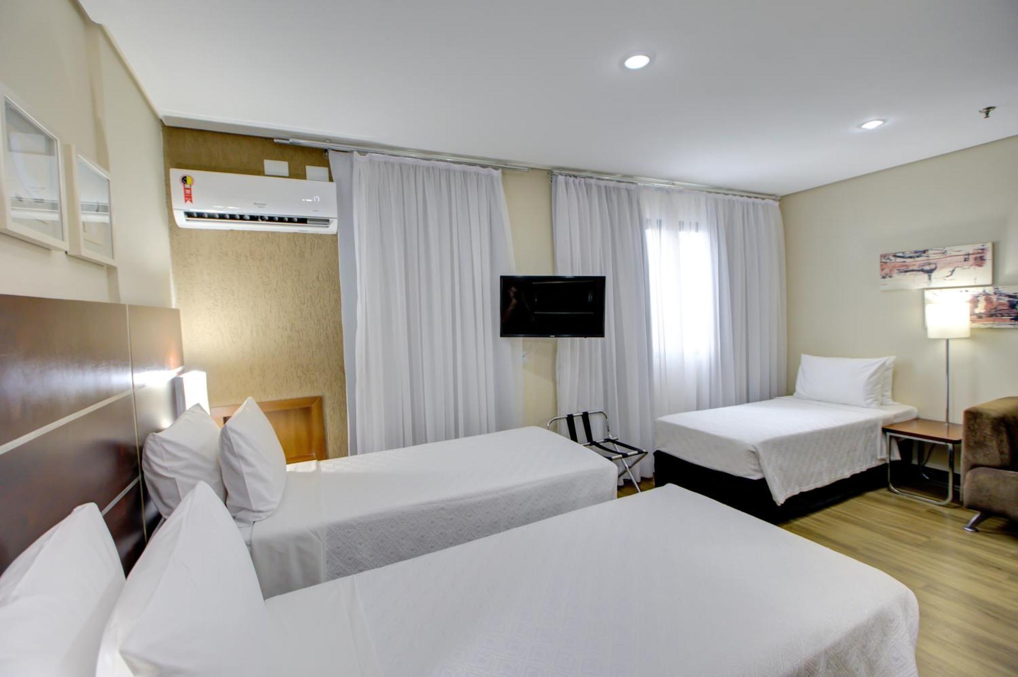 Quarto Triplo Standard